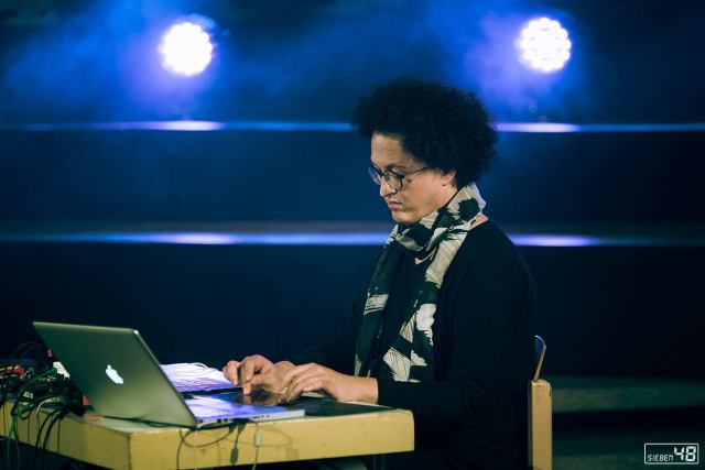 Korhan Erel performing with Cyminology at Emmauskirche